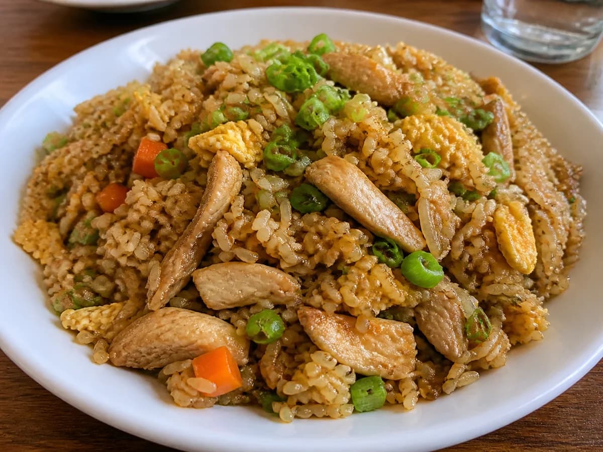 Arroz chaufa de pollo